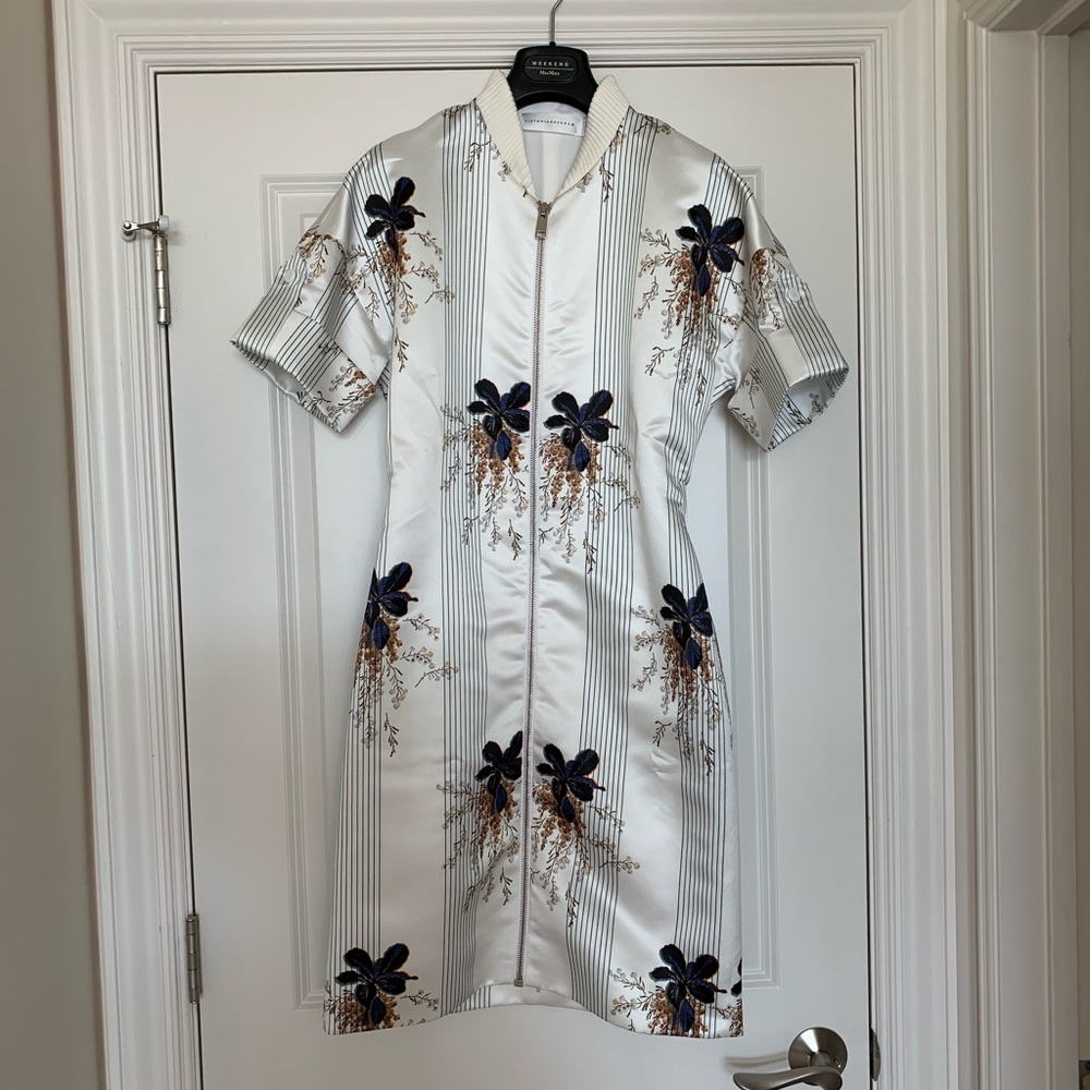 Victoria Beckham cream flower zip up dress